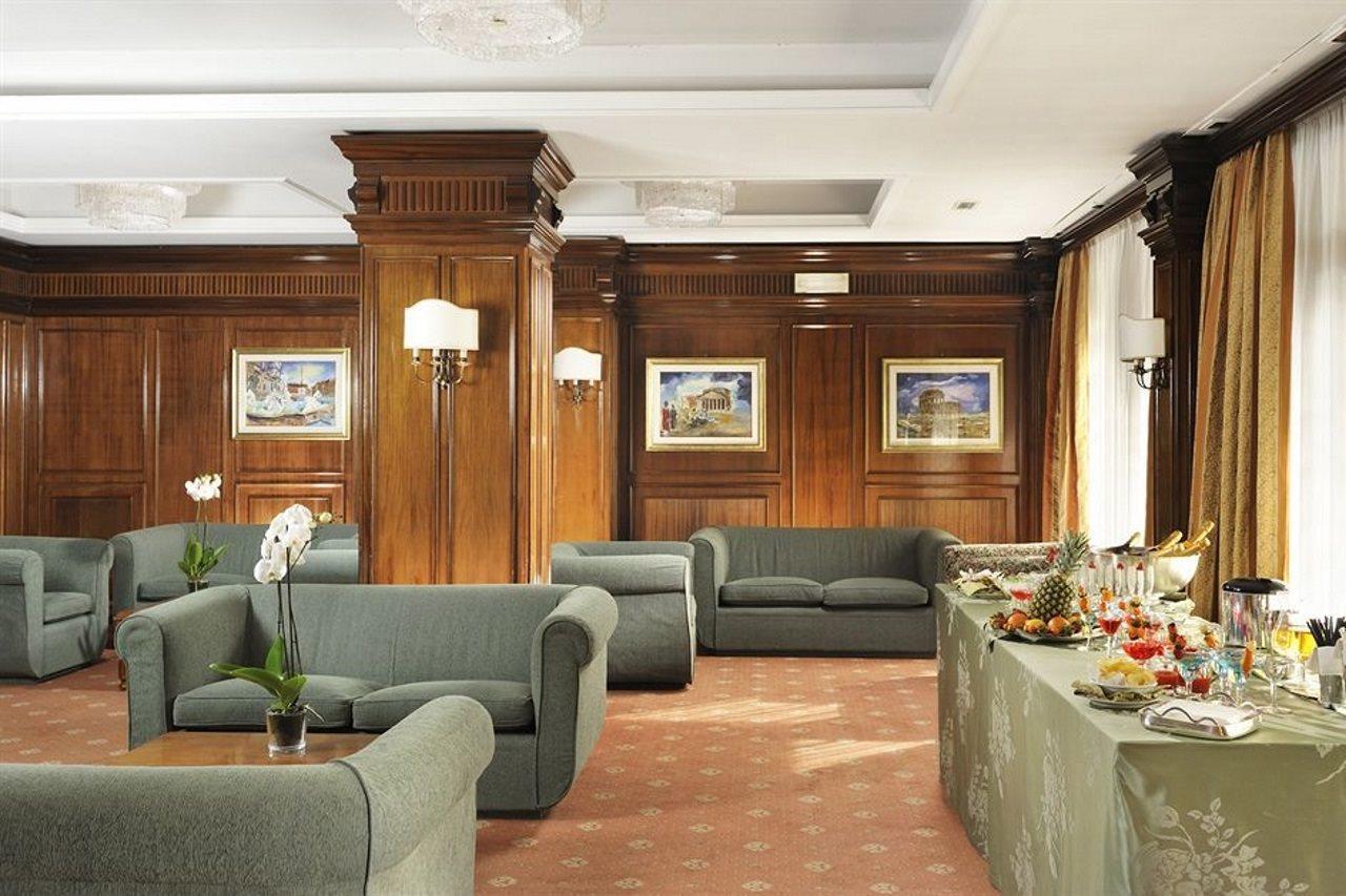 Hotell Beverly Hills 4*